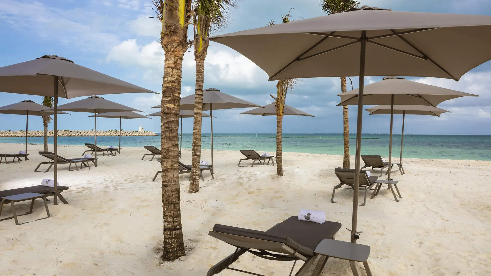 Sls Cancun 5*,
